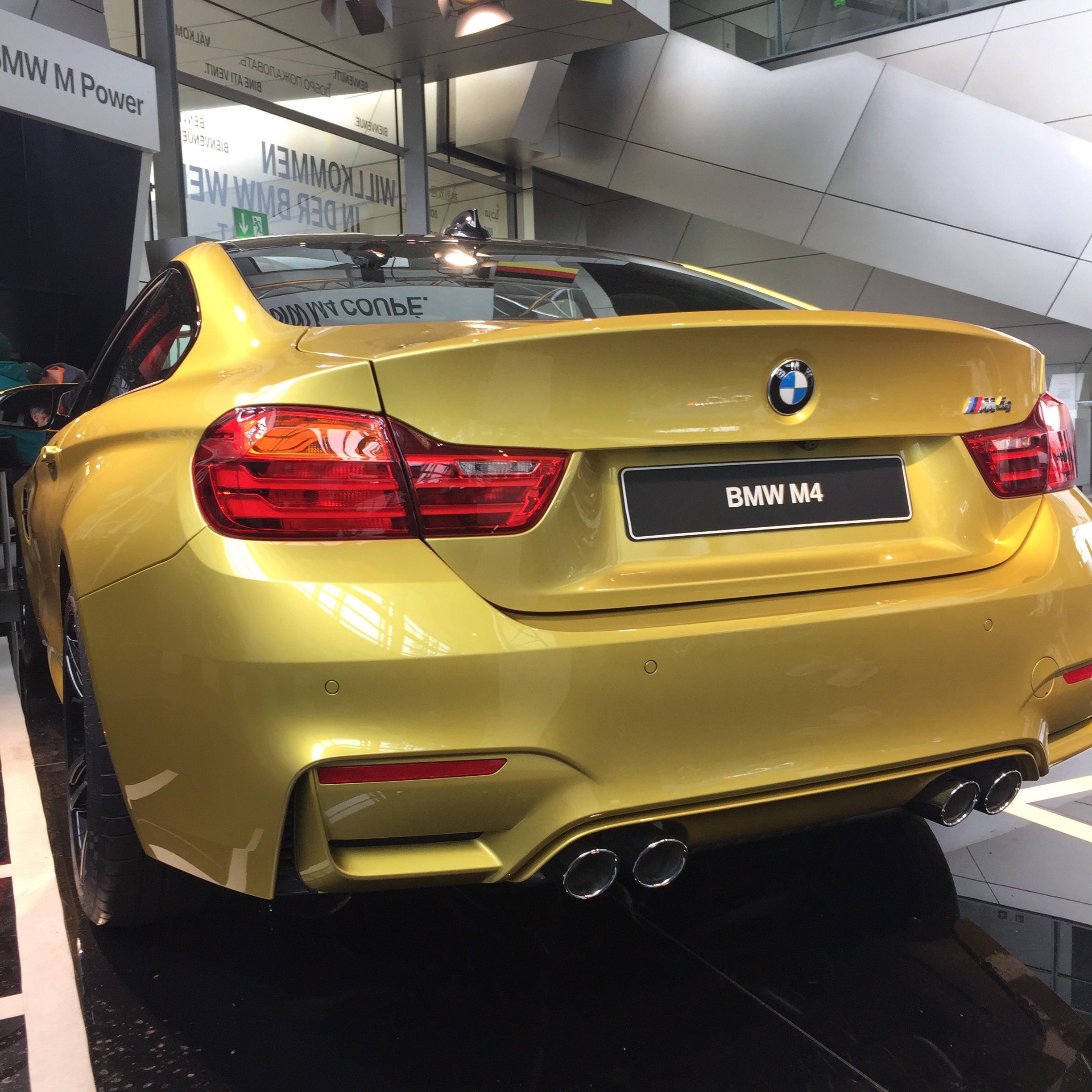 BMW M4